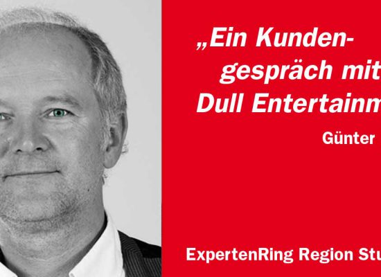 Günter Dull mit einem Kundengespräch der Dull Entertainment GmbH